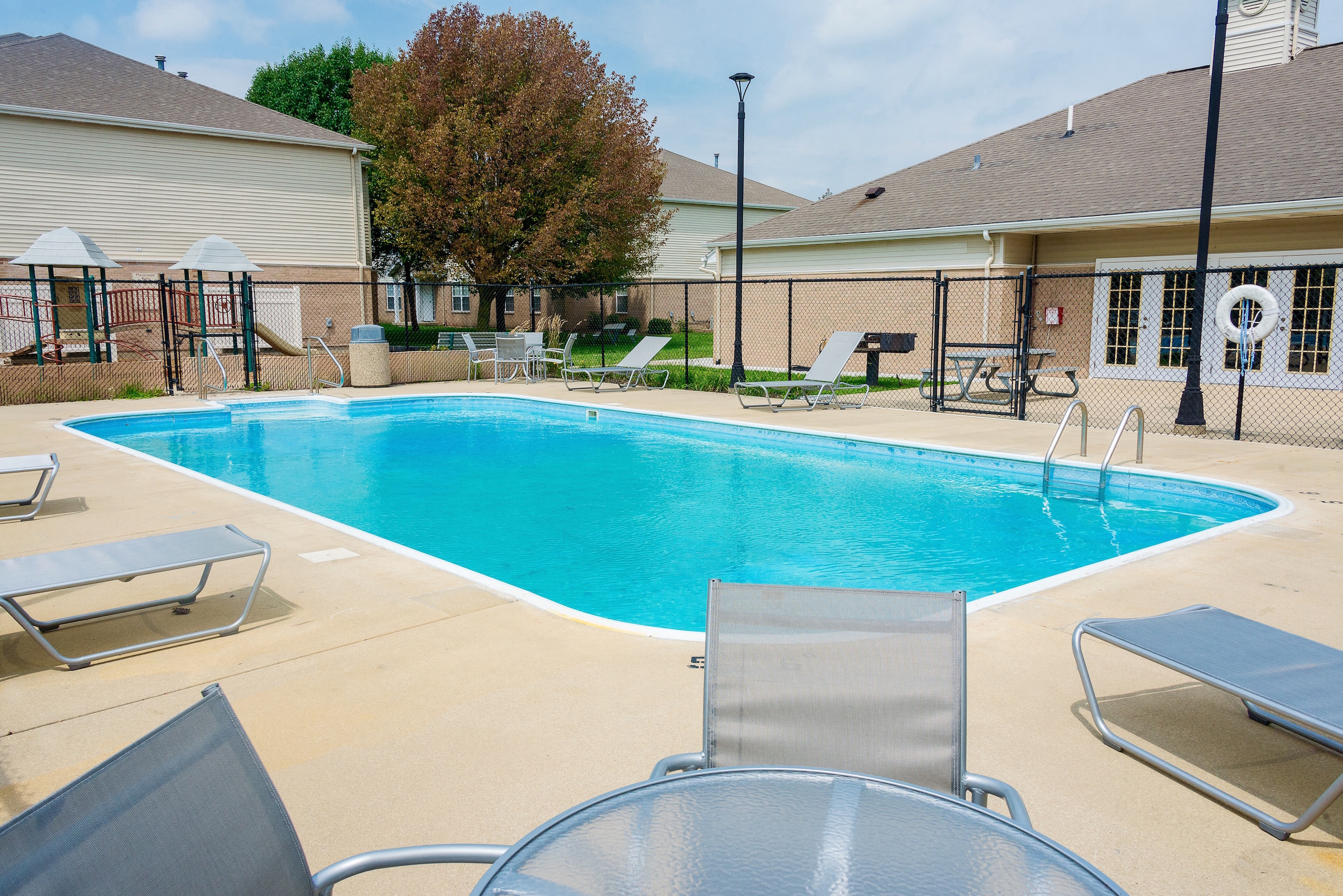 Cortland Estates Apartments in Cortland, IL